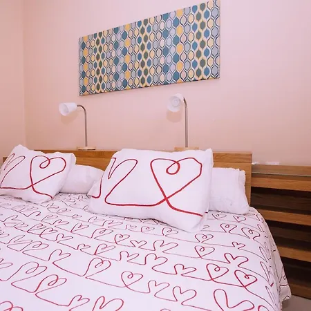 Flatguest Tabaibas