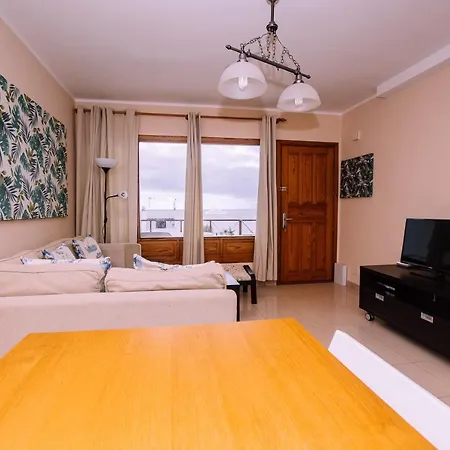 Flatguest Tabaibas